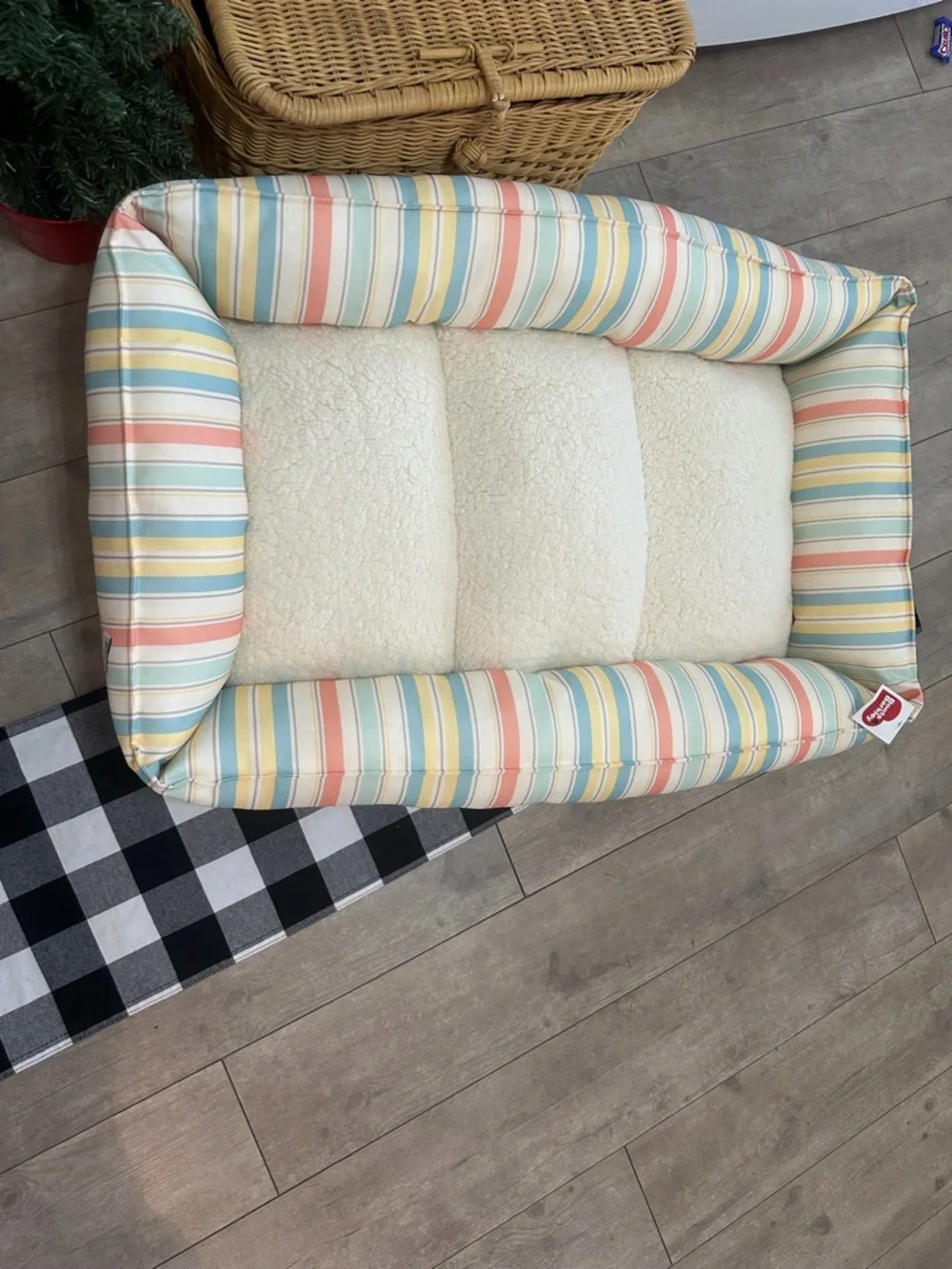New LUXURIOUS Orthopedic Dog Bed Large Dog Bed Modern Pastel Striped Pet Bed
